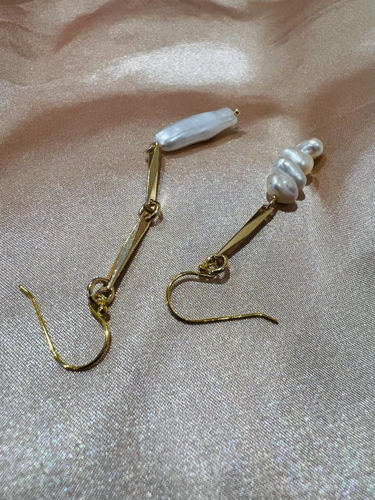 Asymmetric Biwa Gold Earrings