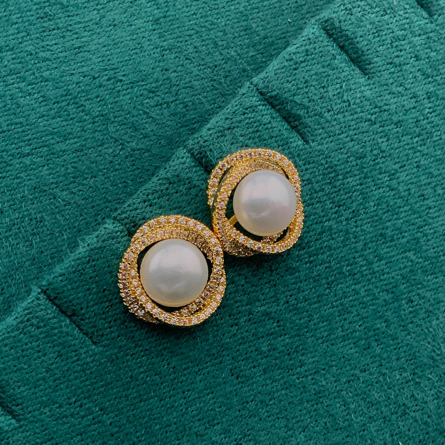 Diamond Stud Pearl Earrings Natural Freshwater Pearl Earrings Gold Minimalist Pearl Earrings Anniversary Earrings Bridal Earrings