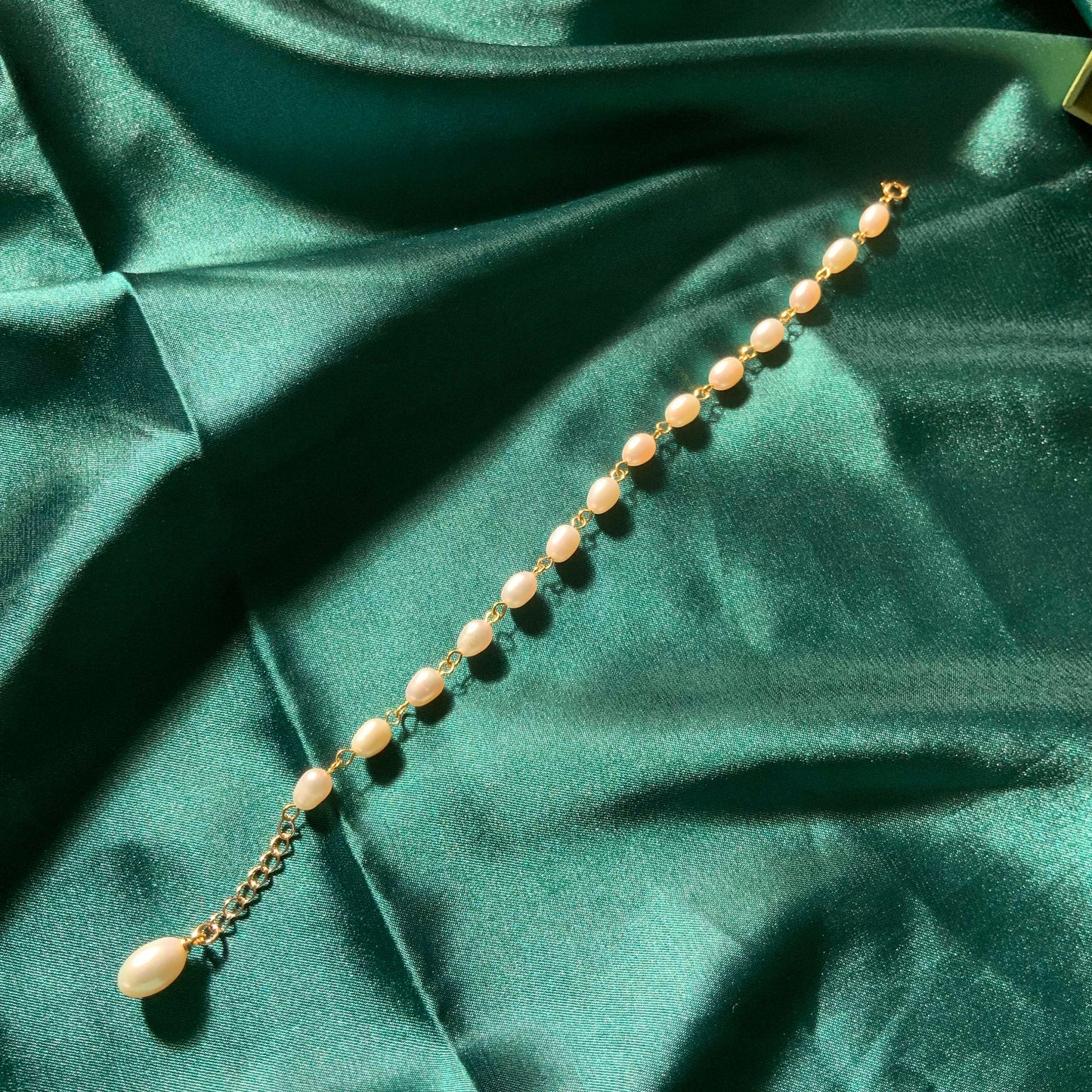 Handmade Gold Plated Beaded Bracelet Bridal Pearl Bracelet Gift for her Dainty Chain bracelet