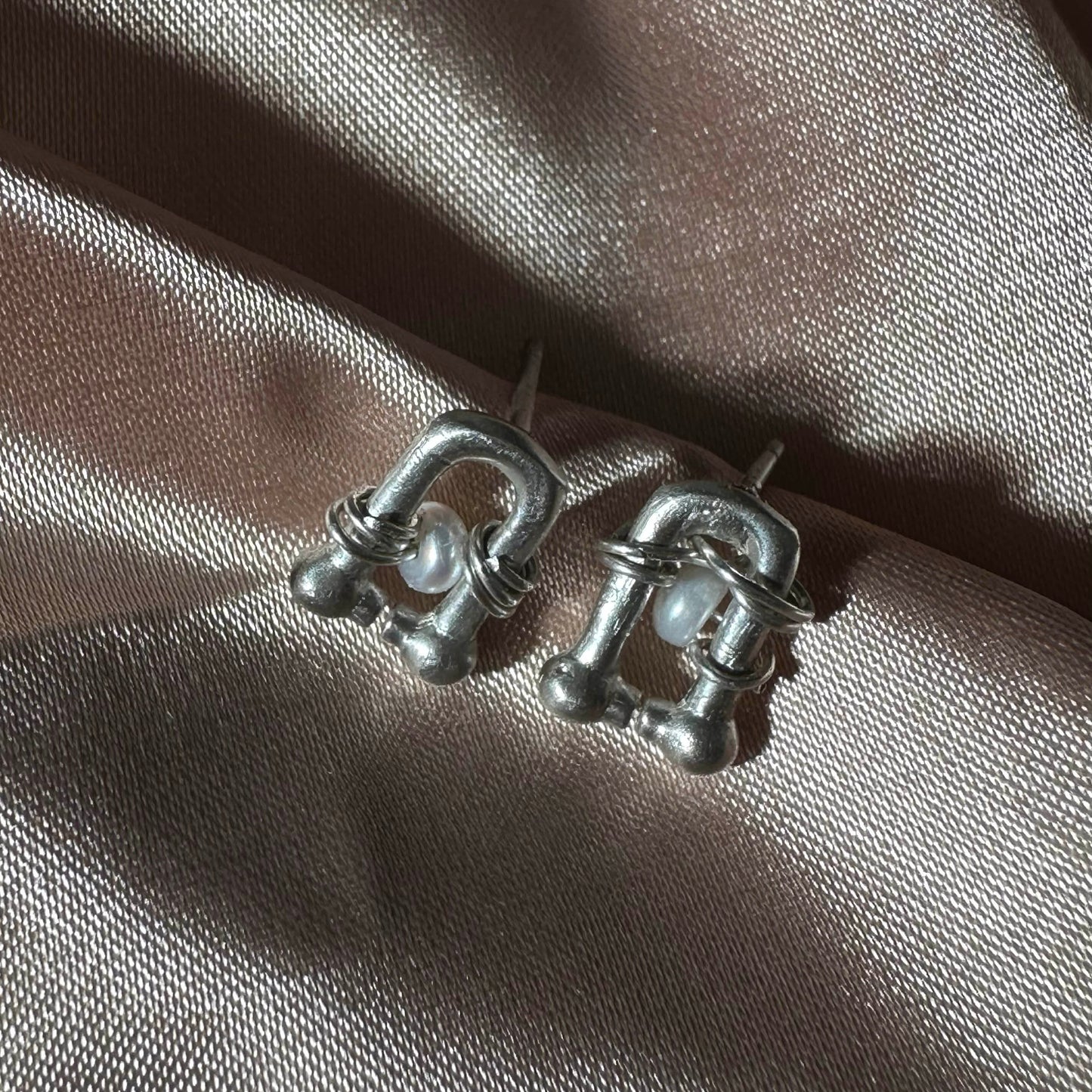 Sterling Silver Freshwater Pearl Earrings HorseShoe Earrings Hardware Earrings Gift for her