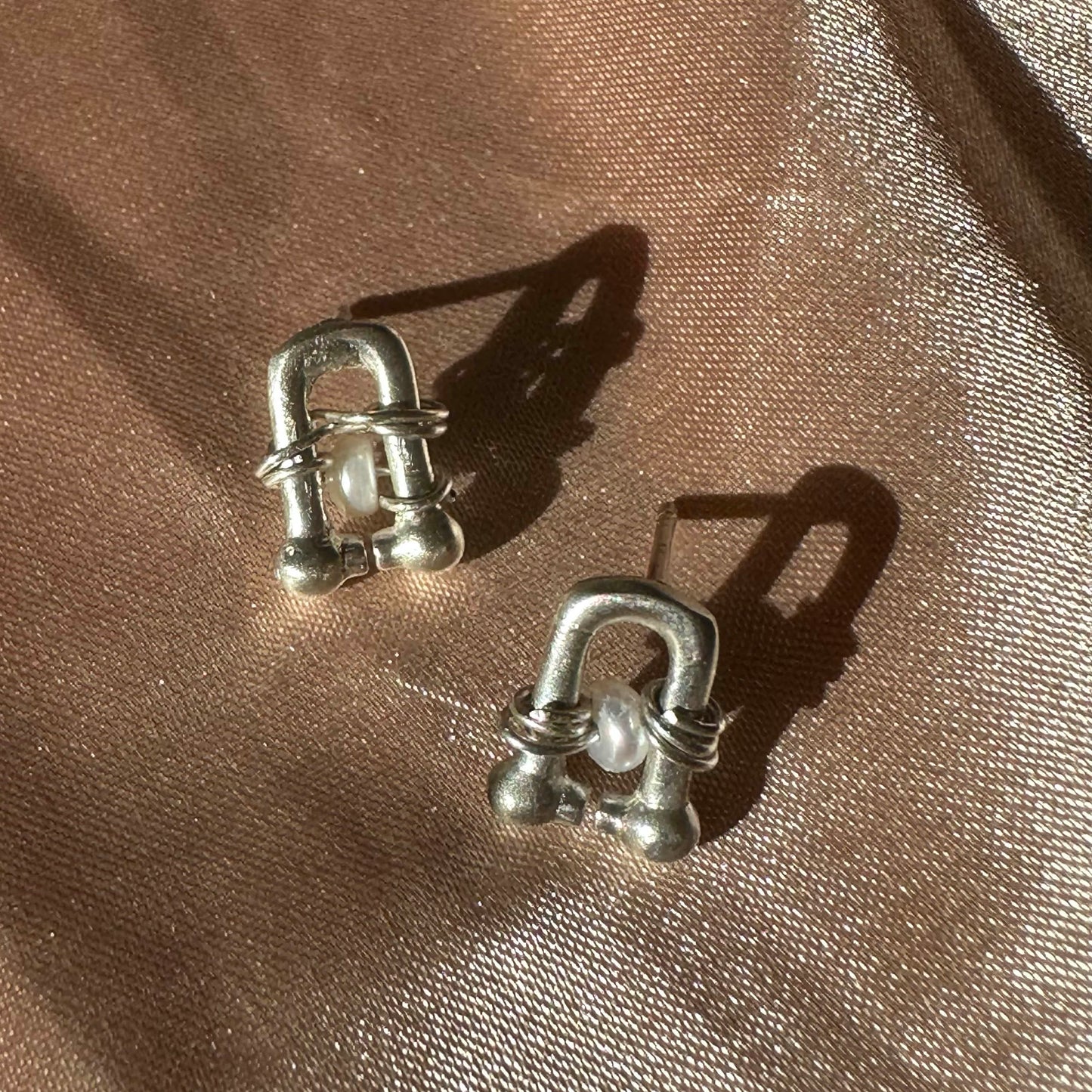 Sterling Silver Freshwater Pearl Earrings HorseShoe Earrings Hardware Earrings Gift for her