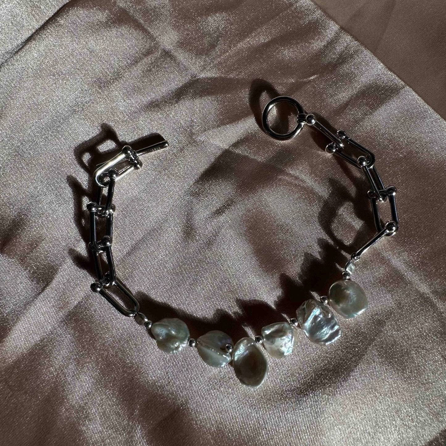 Irregular Pearl Bracelet Sterling Silver Freshwater Pearl Bracelet Horse Shoe Hardware Chain Bracelet U Link Bracelet Gift for her