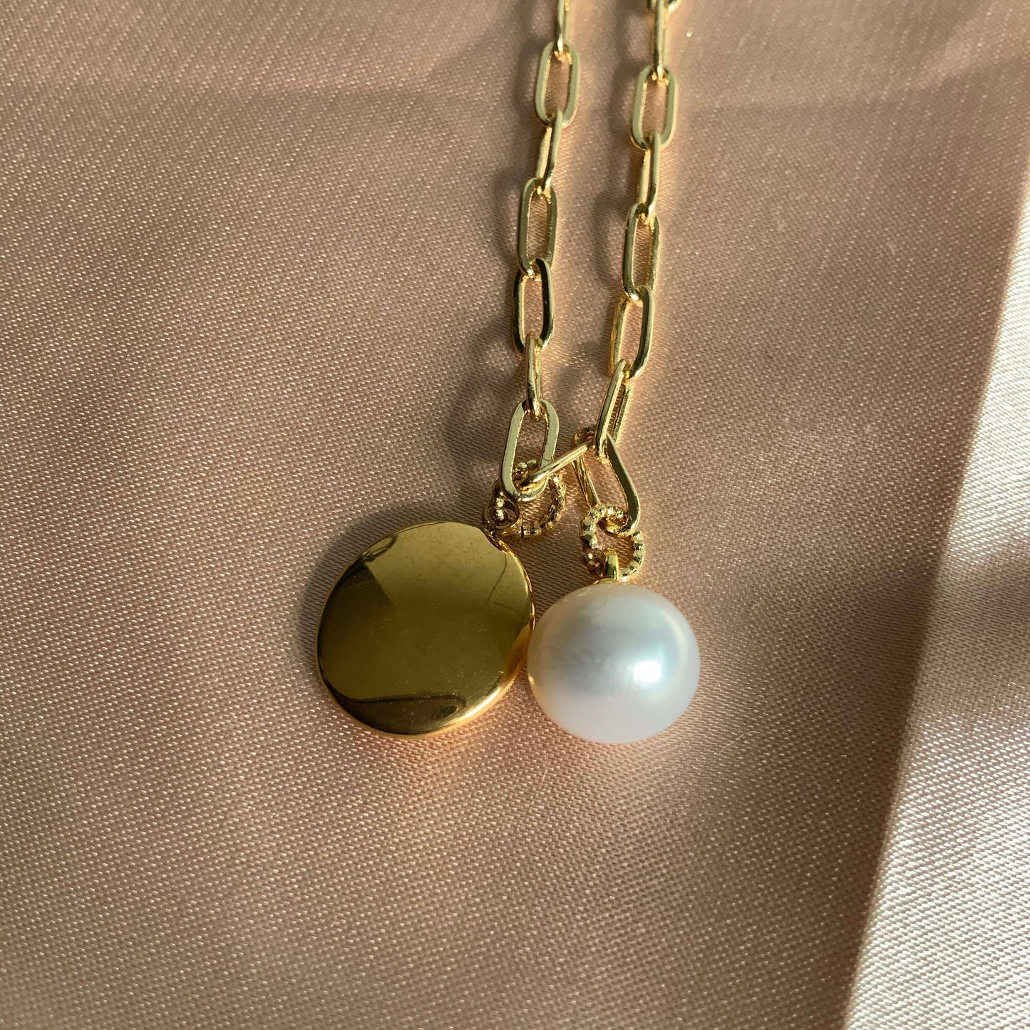 Star Burst Pendant Pearl Charm Necklace