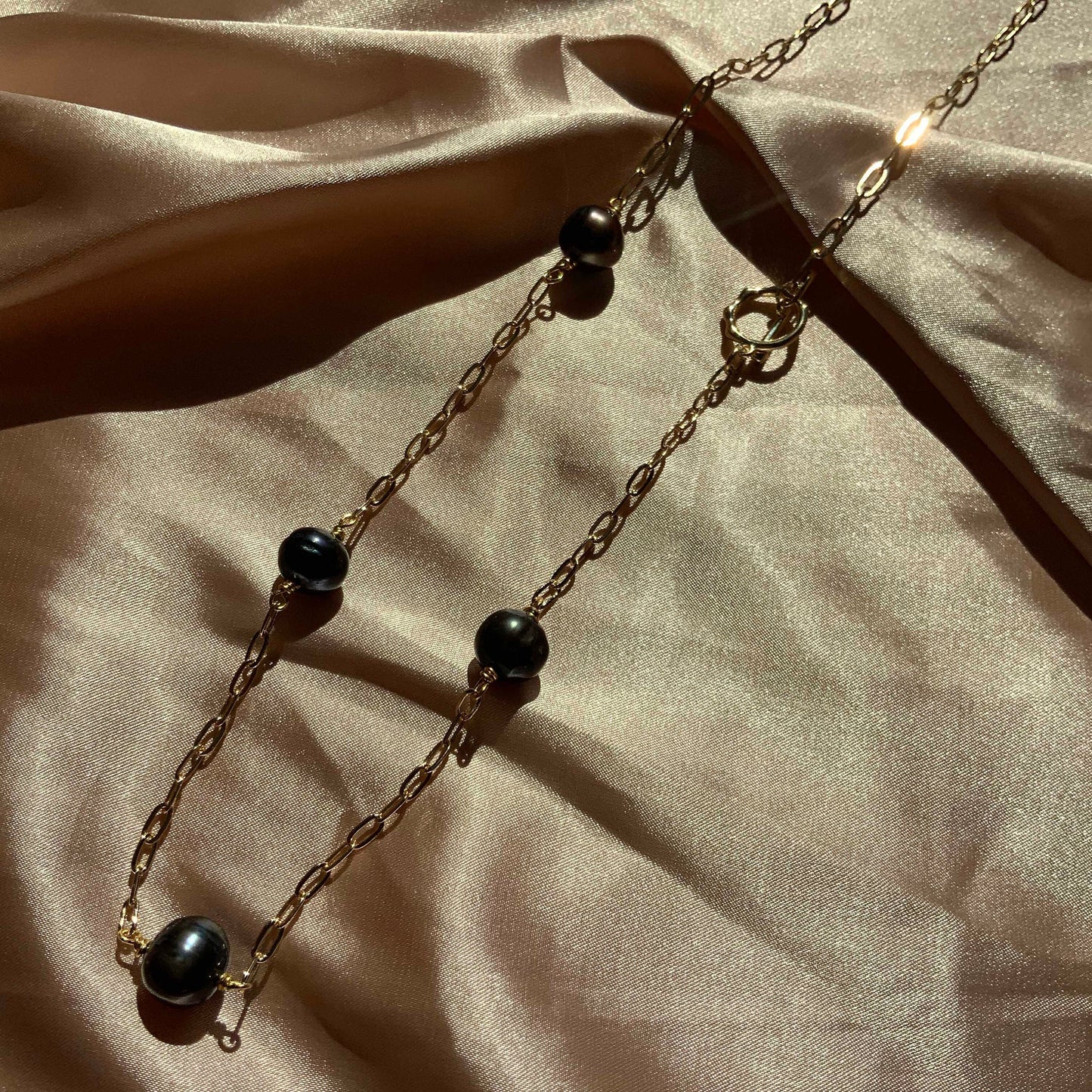 Stationed Black Pearl Necklace Gold Paperclip Chain