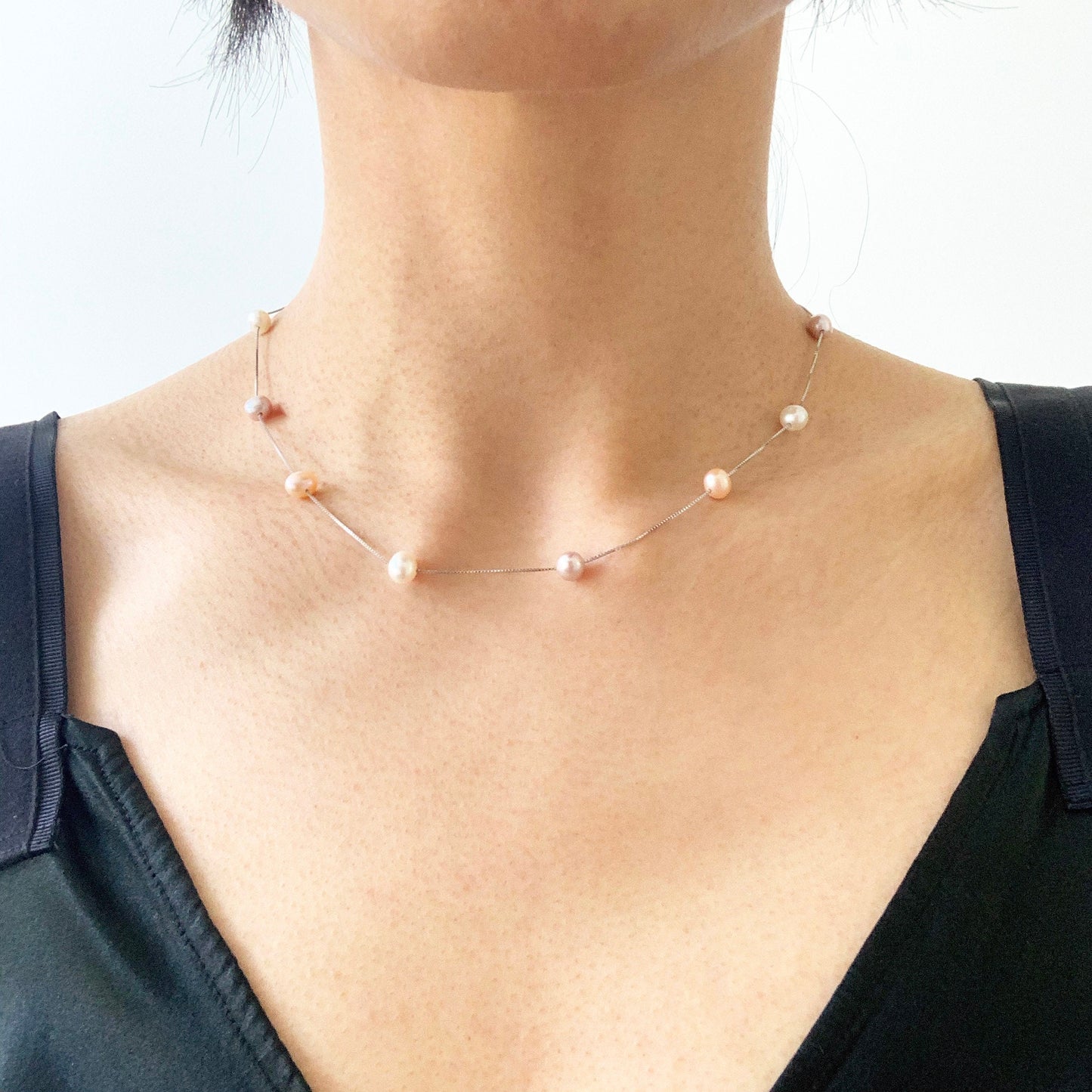Stationed  Pearl necklace