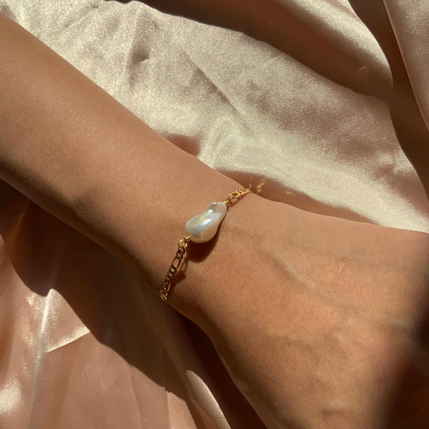 Flame Ball Figaro Bracelet