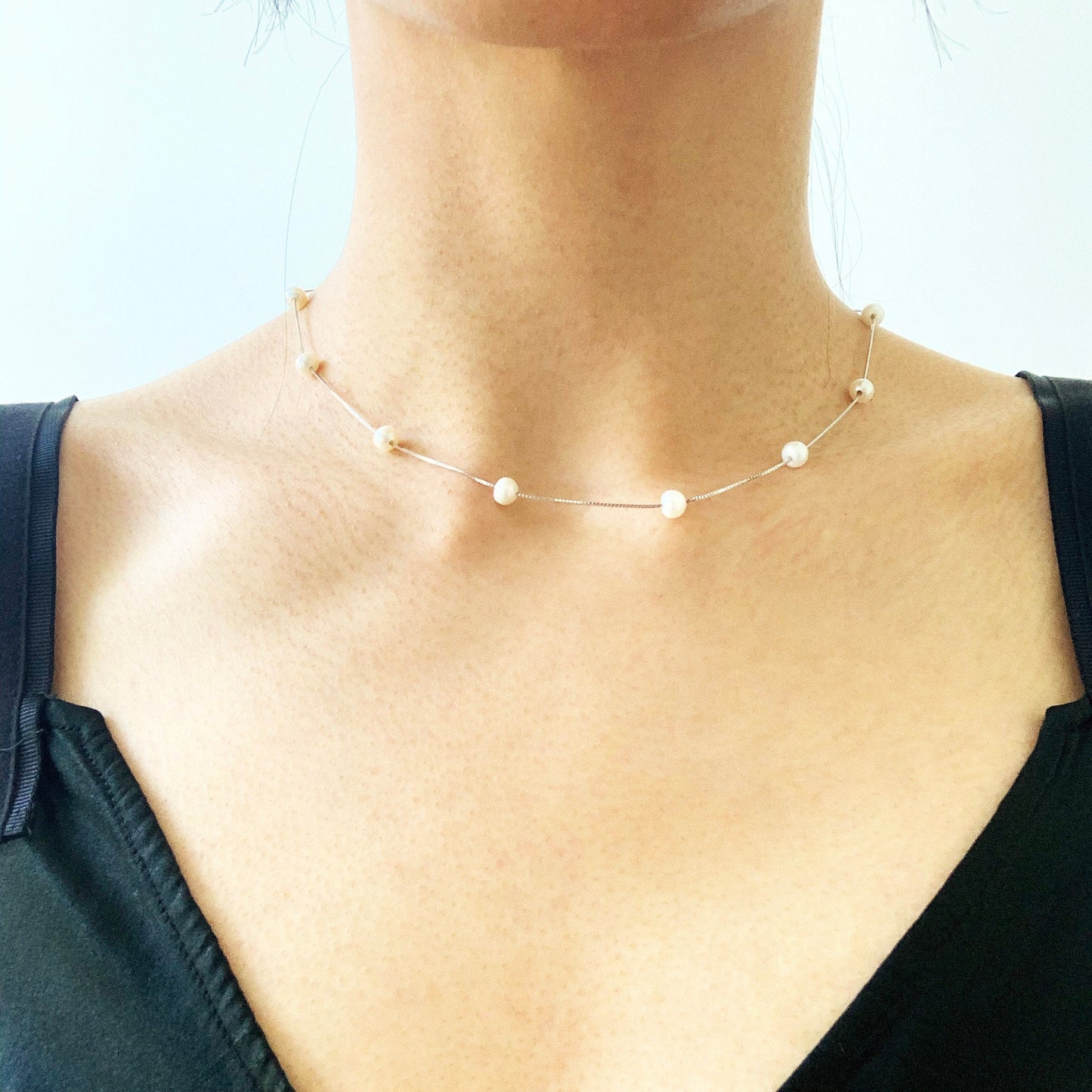Stationed  Pearl necklace