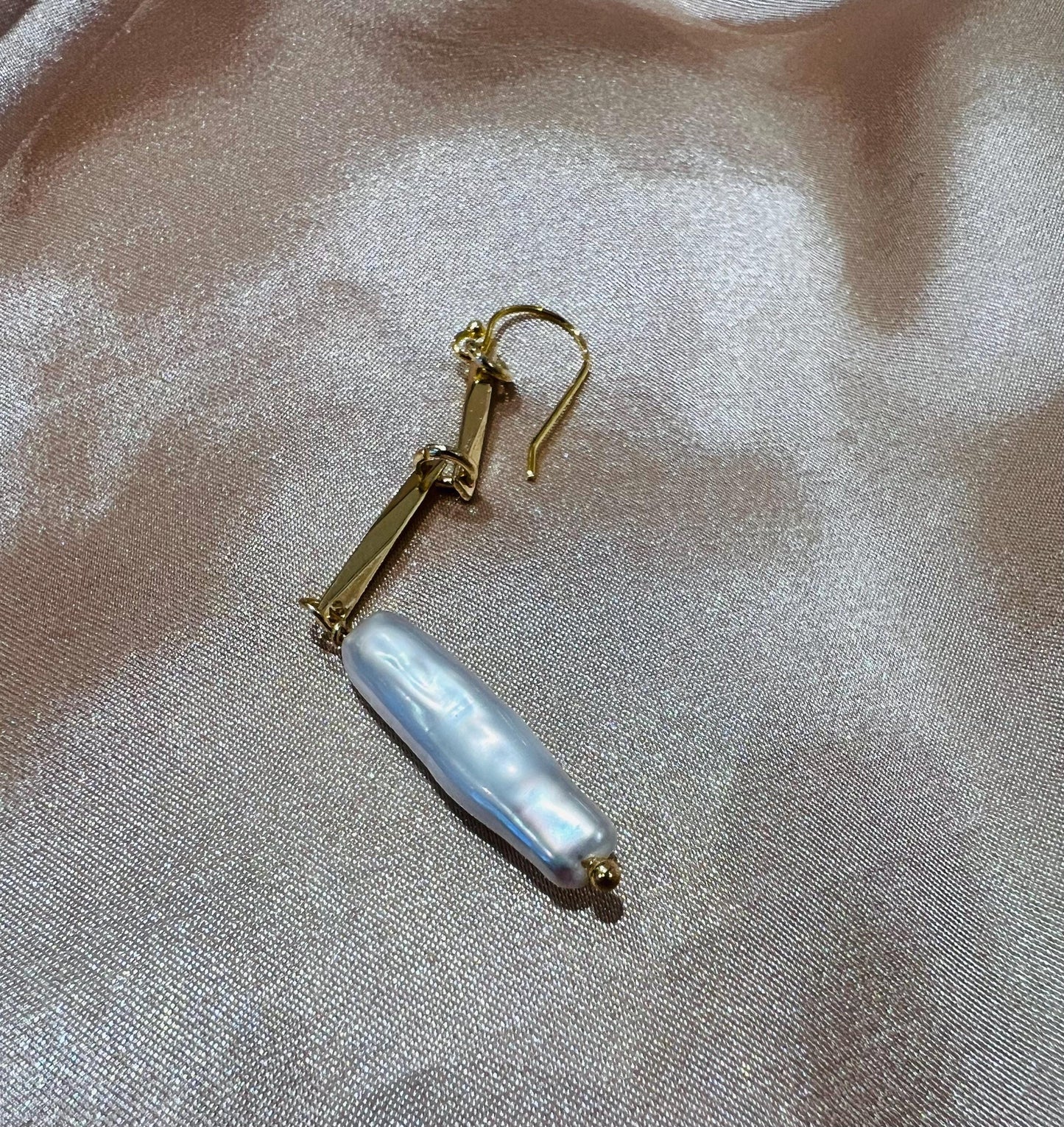 Asymmetric Biwa Gold Earrings