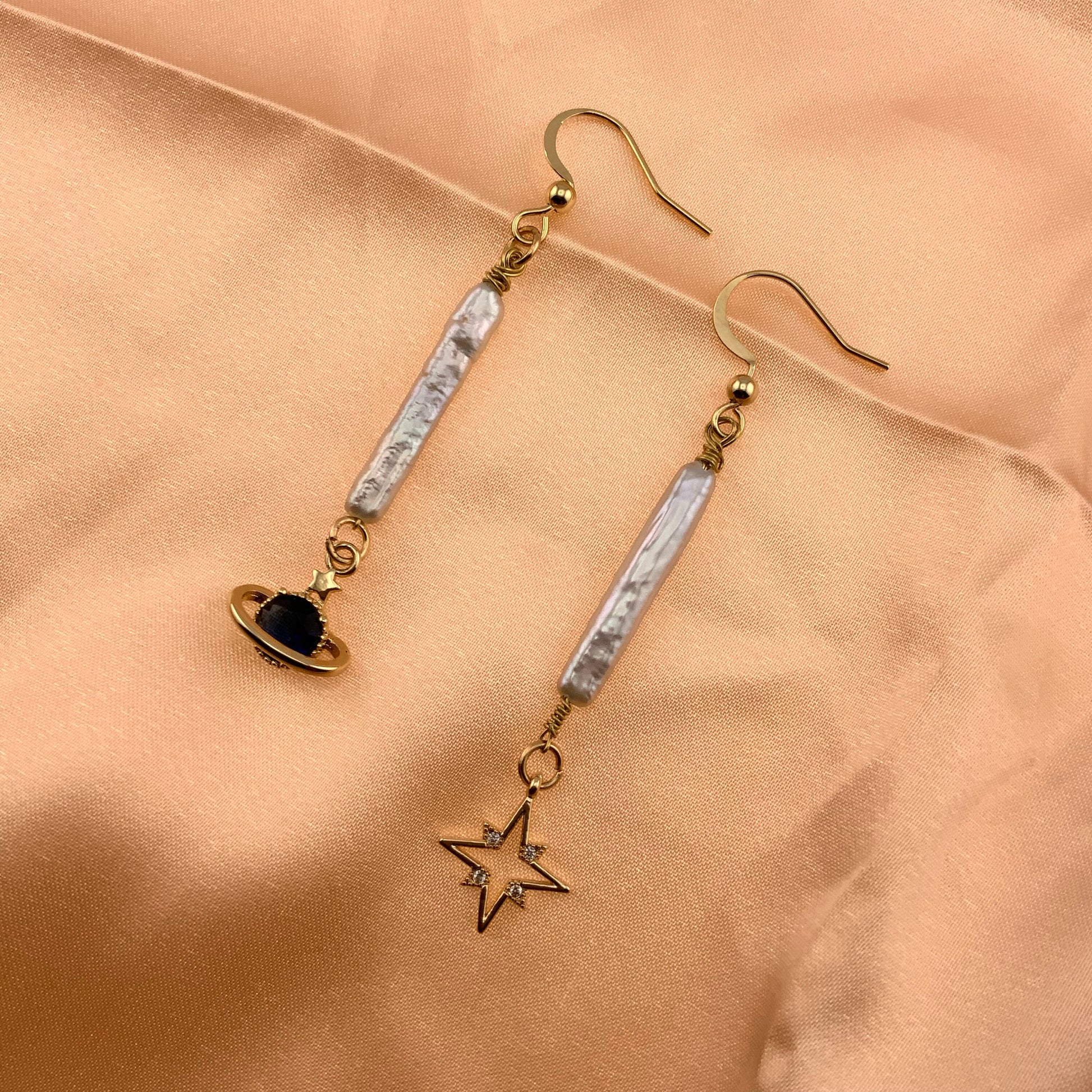 Dangle Biwa Stick Pearl Earrings Natural Freshwater Pearl Earrings 14K Gold Star and Planet Earrings Zircon Mismatch Earrings