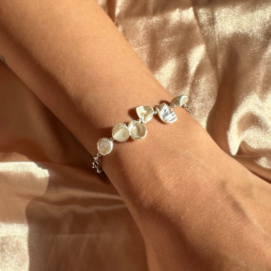 Irregular Pearl Bracelet Sterling Silver Freshwater Pearl Bracelet Horse Shoe Hardware Chain Bracelet U Link Bracelet Gift for her