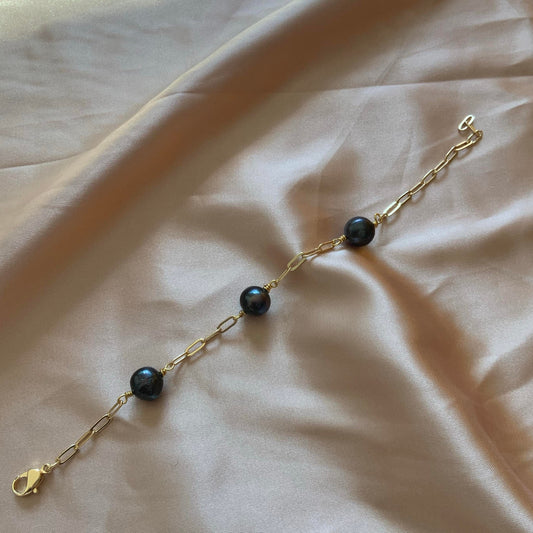 Black Pearl Station Bracelet Gold Paperclip Chain