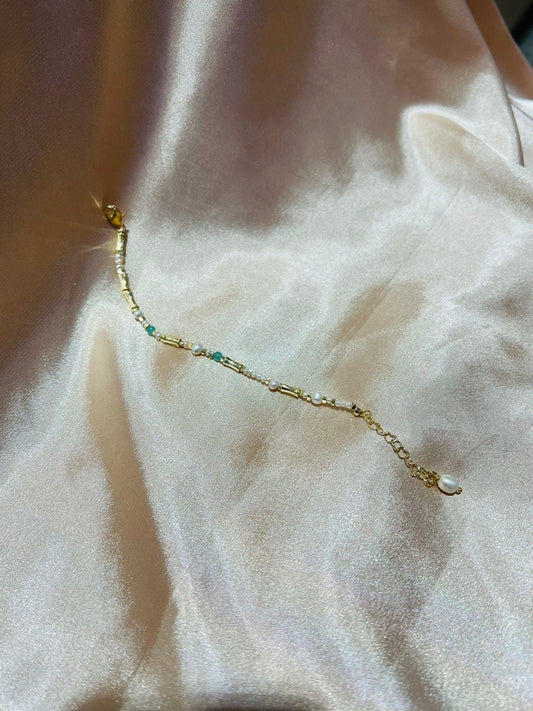 Beaded Pearl bracelet with Amazonite