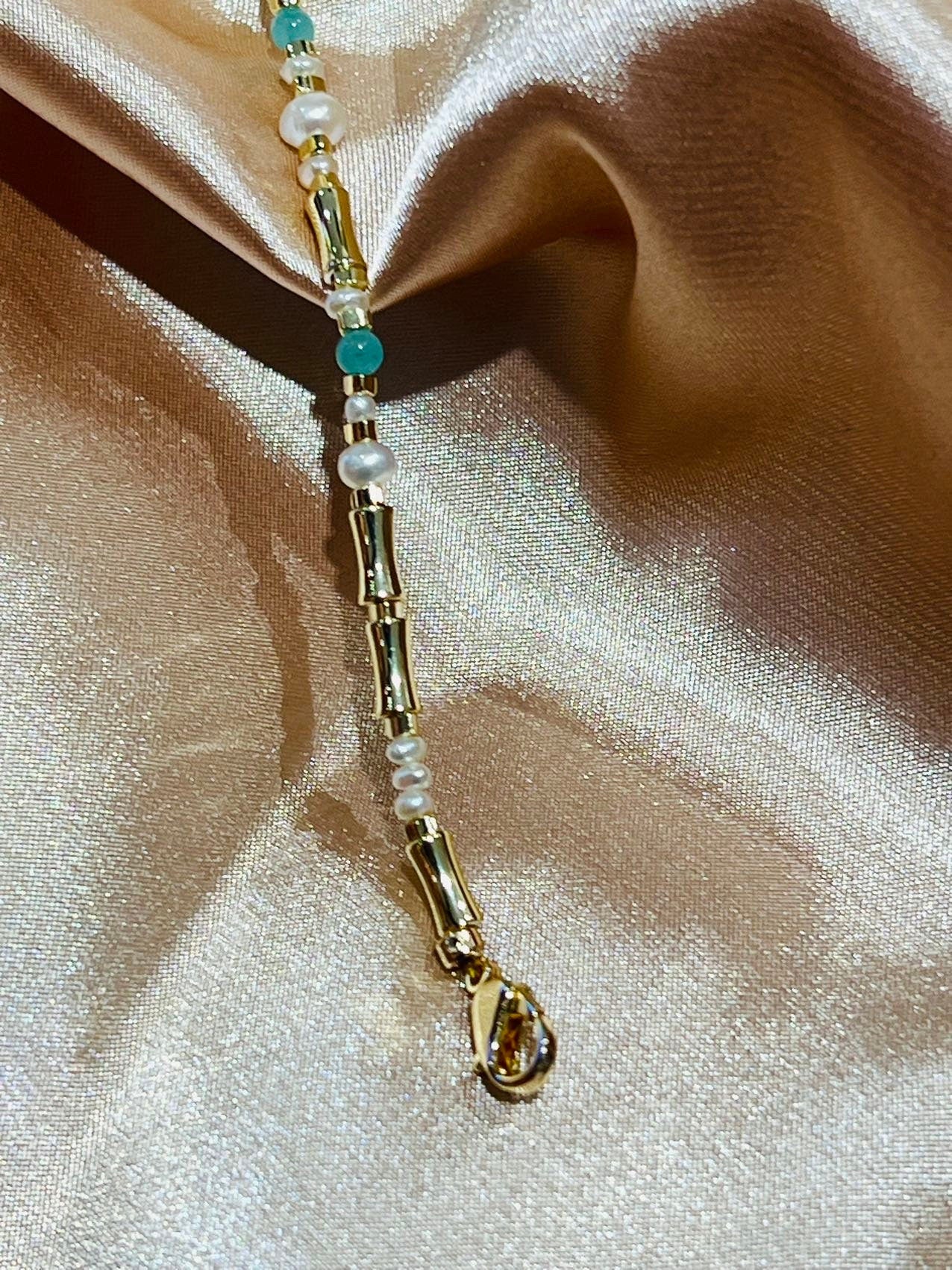 Beaded Pearl bracelet with Amazonite
